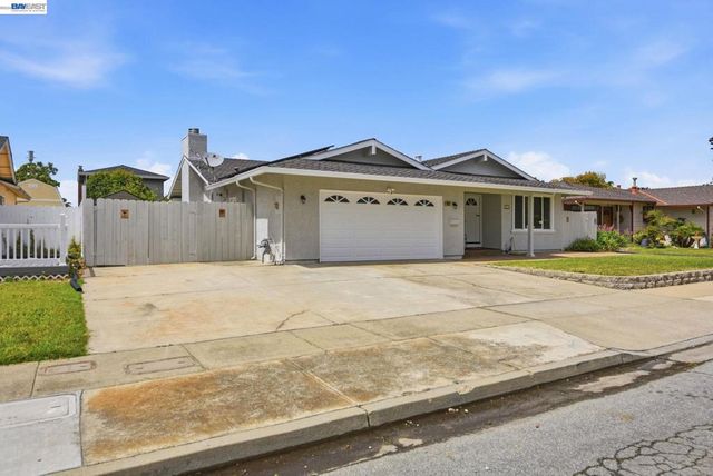 6387 Narcissus Ave, Newark, CA 94560