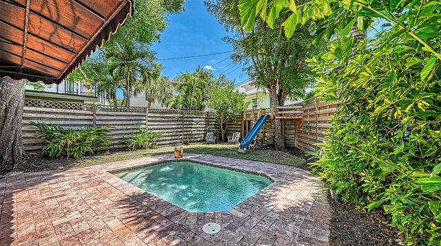 1704 FORTUNA STREET, Sarasota, FL 34239