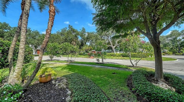 1704 FORTUNA STREET, Sarasota, FL 34239