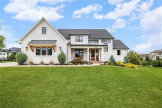 10708 W 142nd Street, Overland Park, KS 66221