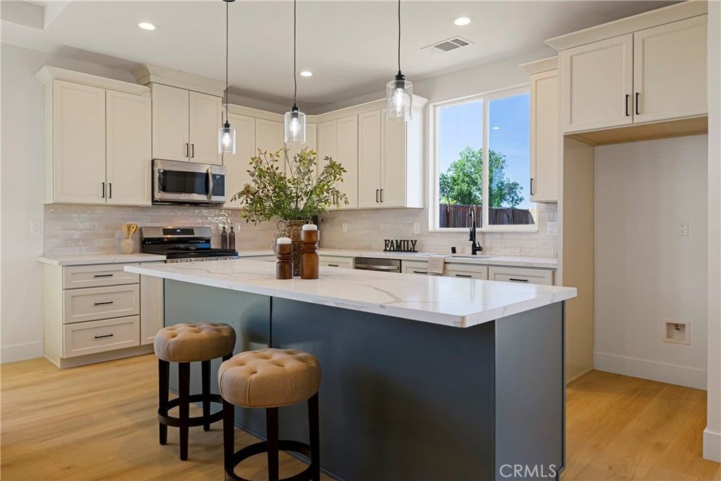 Image 15 of property listing at 613 Castle Drive, Paradise, CA 95969