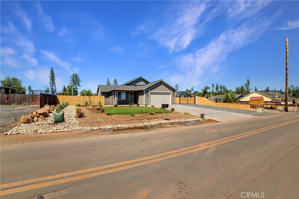 Image 3 of property listing at 613 Castle Drive, Paradise, CA 95969