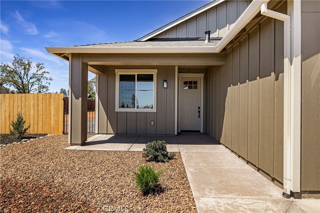 Image 8 of property listing at 613 Castle Drive, Paradise, CA 95969