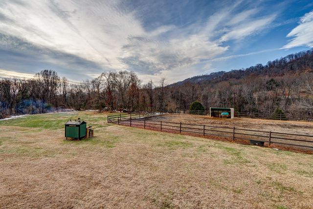 150 Terrapin Station Lane, Monroe, VA 24574