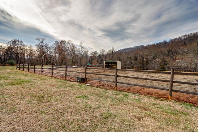 150 Terrapin Station Lane, Monroe, VA 24574