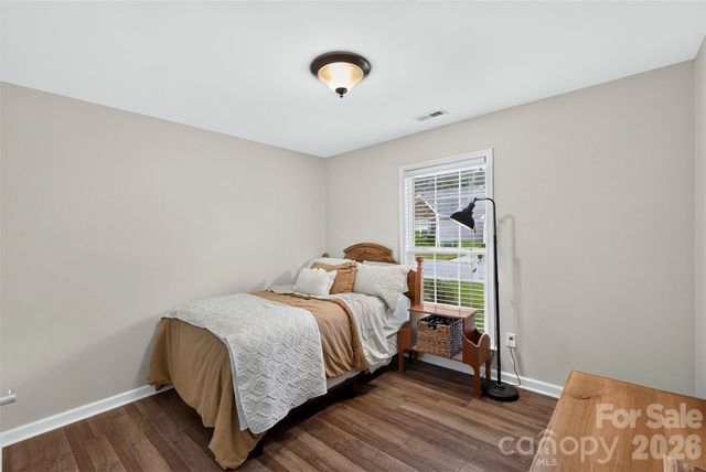 105 Creekwalk Lane, Hendersonville, NC 28792