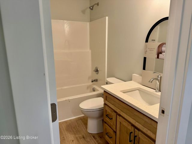 412 Woods Rd, Elizabethtown, KY 42701