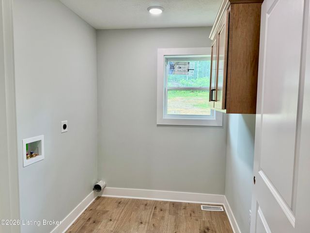 412 Woods Rd, Elizabethtown, KY 42701