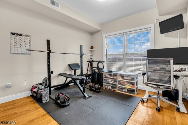 15 Tichenor Ln 204, Newark City, NJ 07114