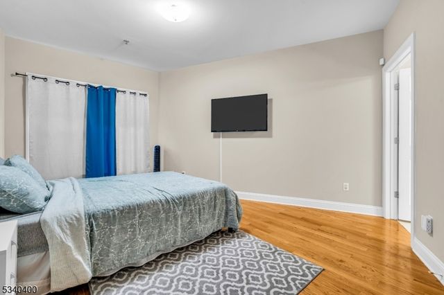 15 Tichenor Ln 204, Newark City, NJ 07114