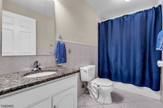 15 Tichenor Ln 204, Newark City, NJ 07114