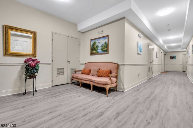 15 Tichenor Ln 204, Newark City, NJ 07114