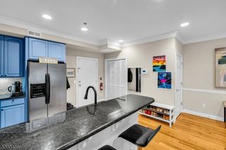 15 Tichenor Ln 204, Newark City, NJ 07114
