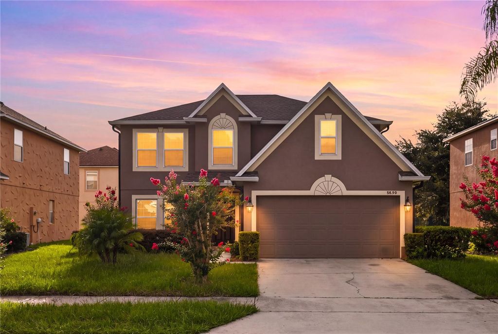 Image 2 of property listing at 8830 ISLA BELLA DRIVE, Orlando, FL 32818