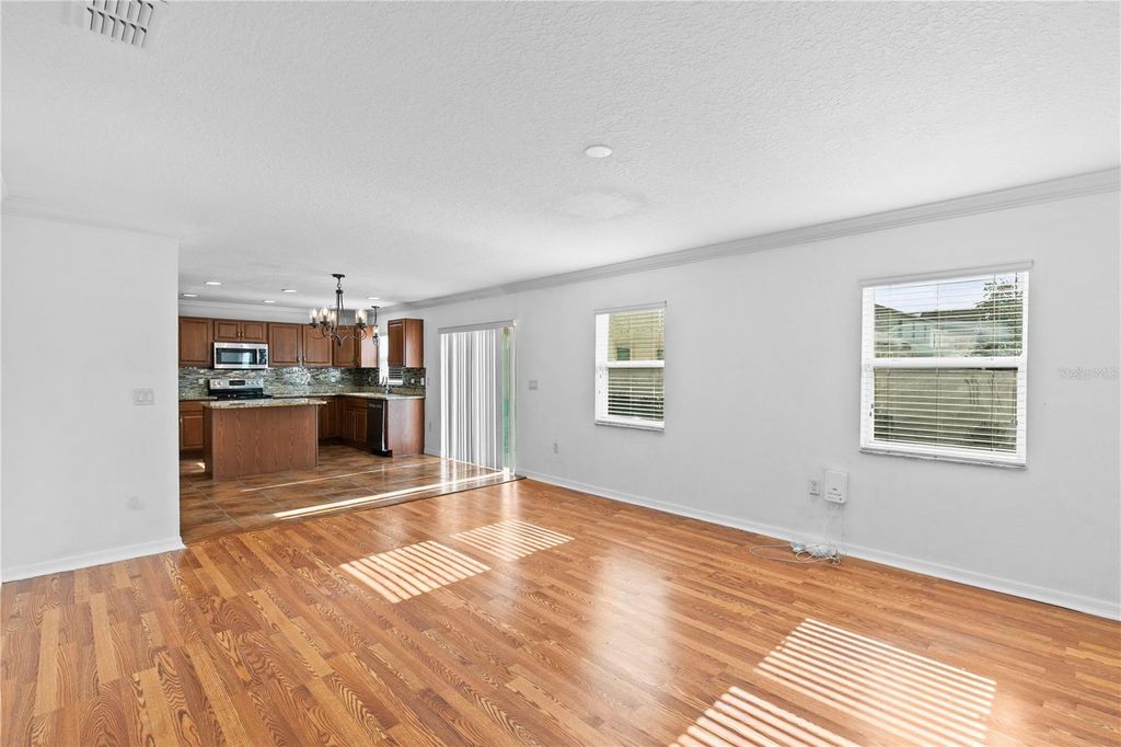Image 12 of property listing at 8830 ISLA BELLA DRIVE, Orlando, FL 32818