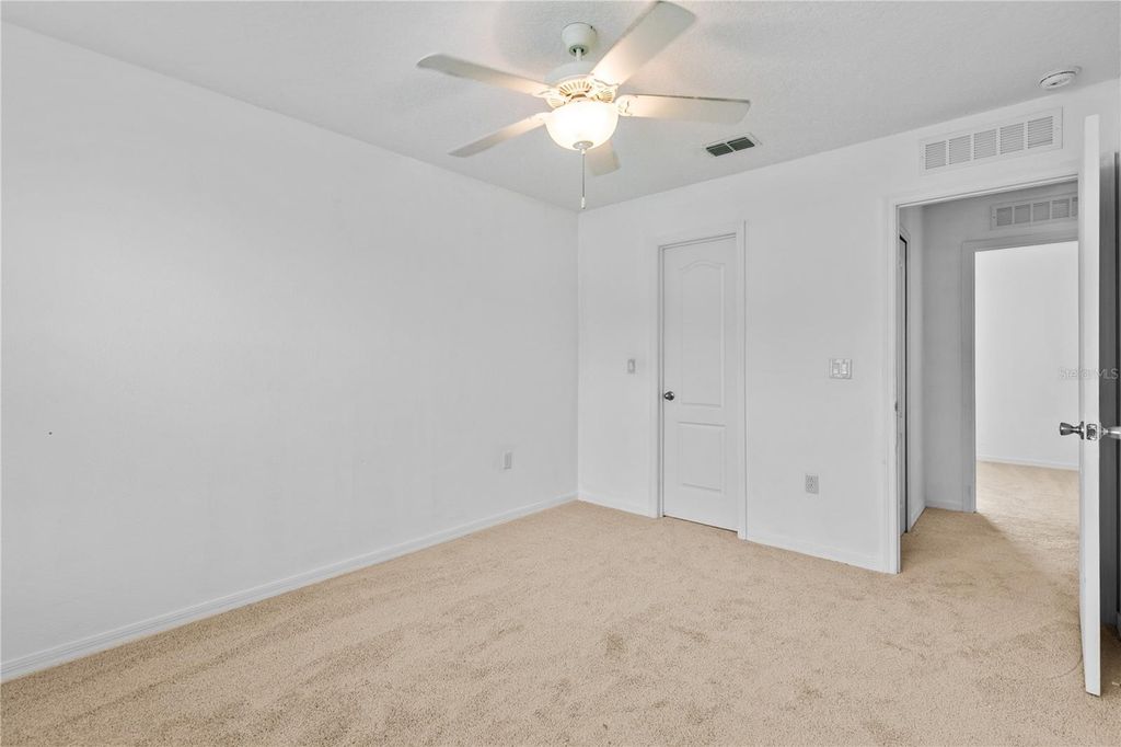 Image 22 of property listing at 8830 ISLA BELLA DRIVE, Orlando, FL 32818