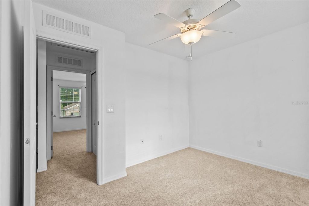 Image 24 of property listing at 8830 ISLA BELLA DRIVE, Orlando, FL 32818