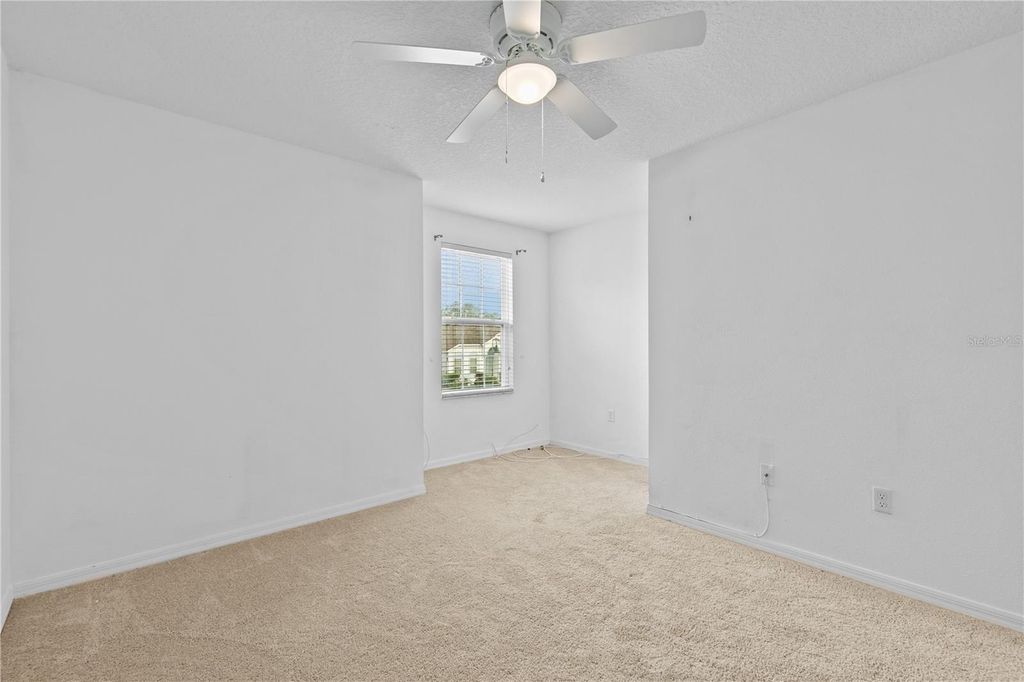 Image 25 of property listing at 8830 ISLA BELLA DRIVE, Orlando, FL 32818