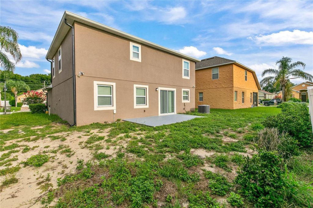 Image 34 of property listing at 8830 ISLA BELLA DRIVE, Orlando, FL 32818
