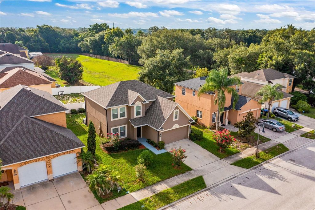 Image 37 of property listing at 8830 ISLA BELLA DRIVE, Orlando, FL 32818