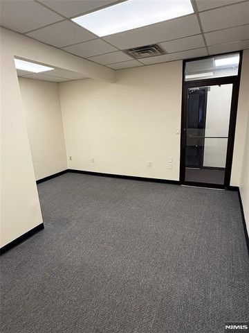 14 Broad 3, Norwood, NJ 07648