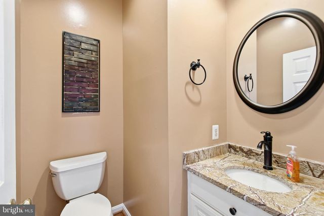 46405 ESTERBROOK CIR, Sterling, VA 20165