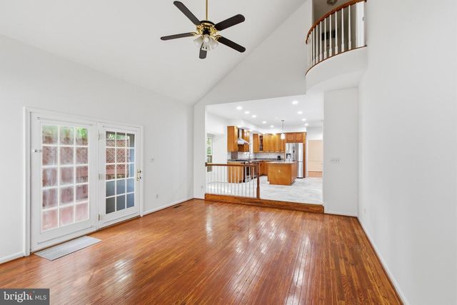 46405 ESTERBROOK CIR, Sterling, VA 20165