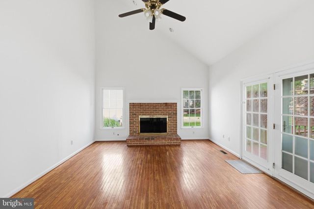 46405 ESTERBROOK CIR, Sterling, VA 20165