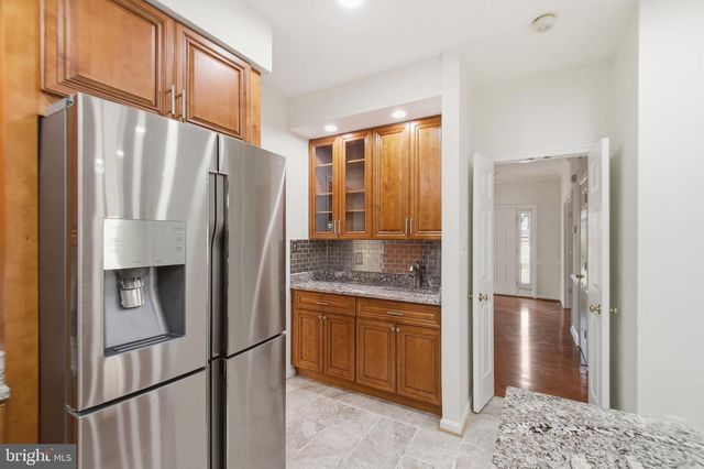 46405 ESTERBROOK CIR, Sterling, VA 20165