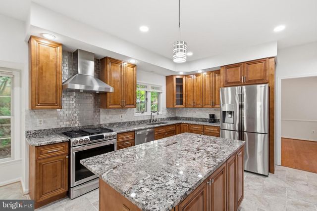 46405 ESTERBROOK CIR, Sterling, VA 20165