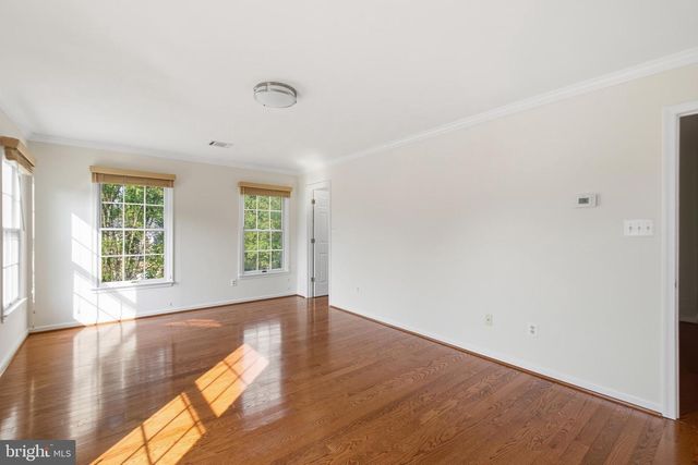 46405 ESTERBROOK CIR, Sterling, VA 20165