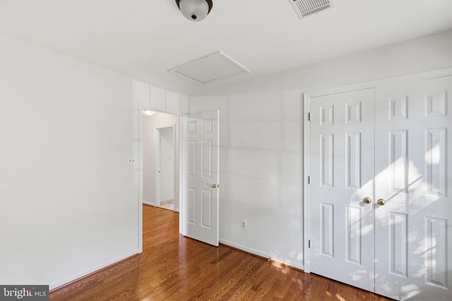 46405 ESTERBROOK CIR, Sterling, VA 20165