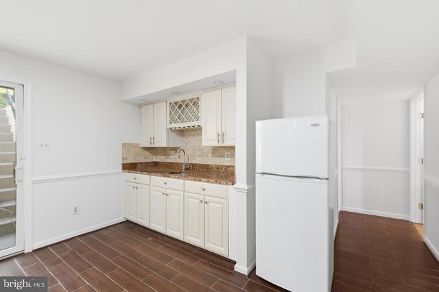 46405 ESTERBROOK CIR, Sterling, VA 20165