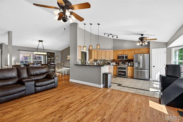 1259 Rockwood Forest Drive, Arnold, MO 63010