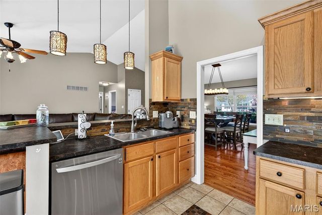 1259 Rockwood Forest Drive, Arnold, MO 63010