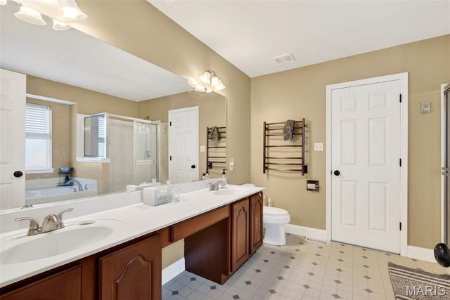 1259 Rockwood Forest Drive, Arnold, MO 63010