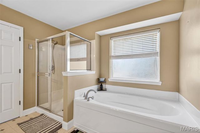 1259 Rockwood Forest Drive, Arnold, MO 63010