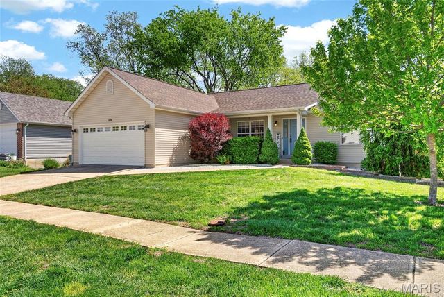1259 Rockwood Forest Drive, Arnold, MO 63010
