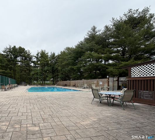 549 Swanson Crescent 549, Milford, CT 06461