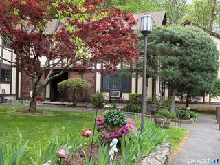 549 Swanson Crescent 549, Milford, CT 06461