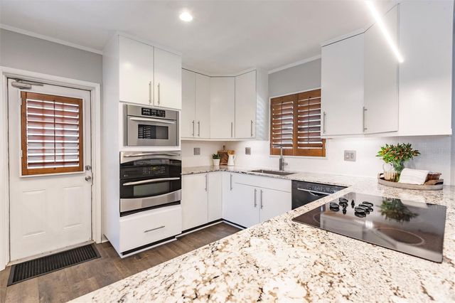 1720 COLLEEN STREET, Sarasota, FL 34231