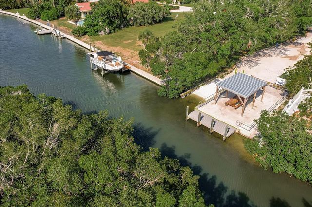 1720 COLLEEN STREET, Sarasota, FL 34231