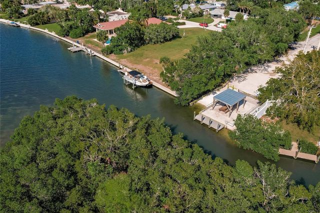1720 COLLEEN STREET, Sarasota, FL 34231