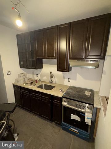 641 N 34TH ST, Philadelphia, PA 19104