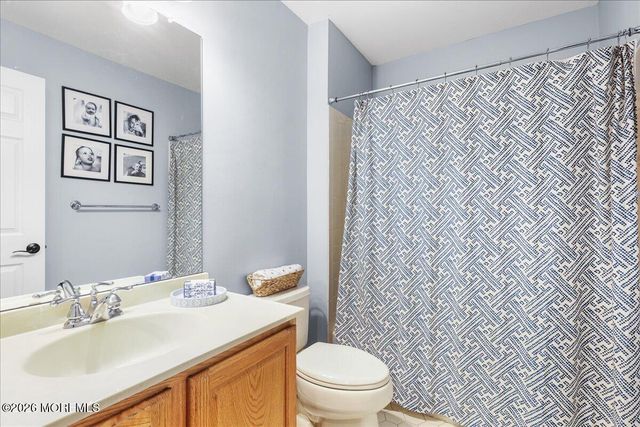 1 Inverness Drive, Manalapan, NJ 07726
