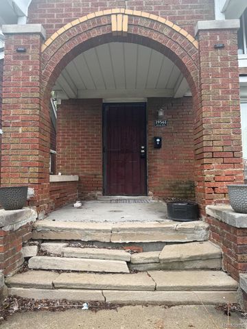 19561 Alcoy Street, Detroit, MI 48205