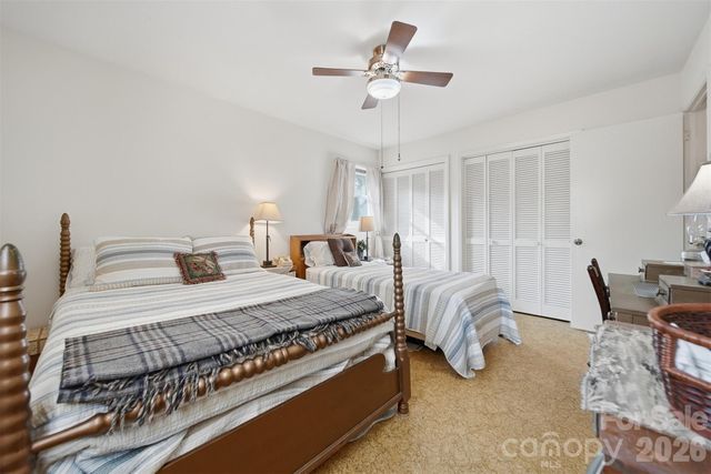 3335, 3319 E NC 10 Highway, Claremont, NC 28610