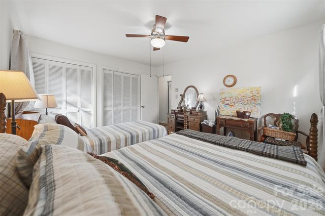 3335, 3319 E NC 10 Highway, Claremont, NC 28610