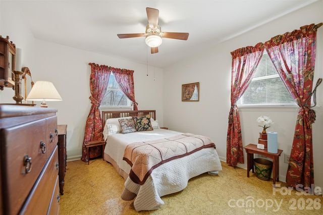 3335, 3319 E NC 10 Highway, Claremont, NC 28610