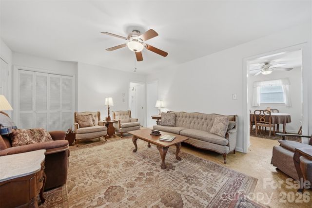 3335, 3319 E NC 10 Highway, Claremont, NC 28610